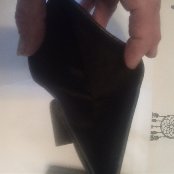 EUC MEN'S PRADA WALLET - Picture 9 of 11